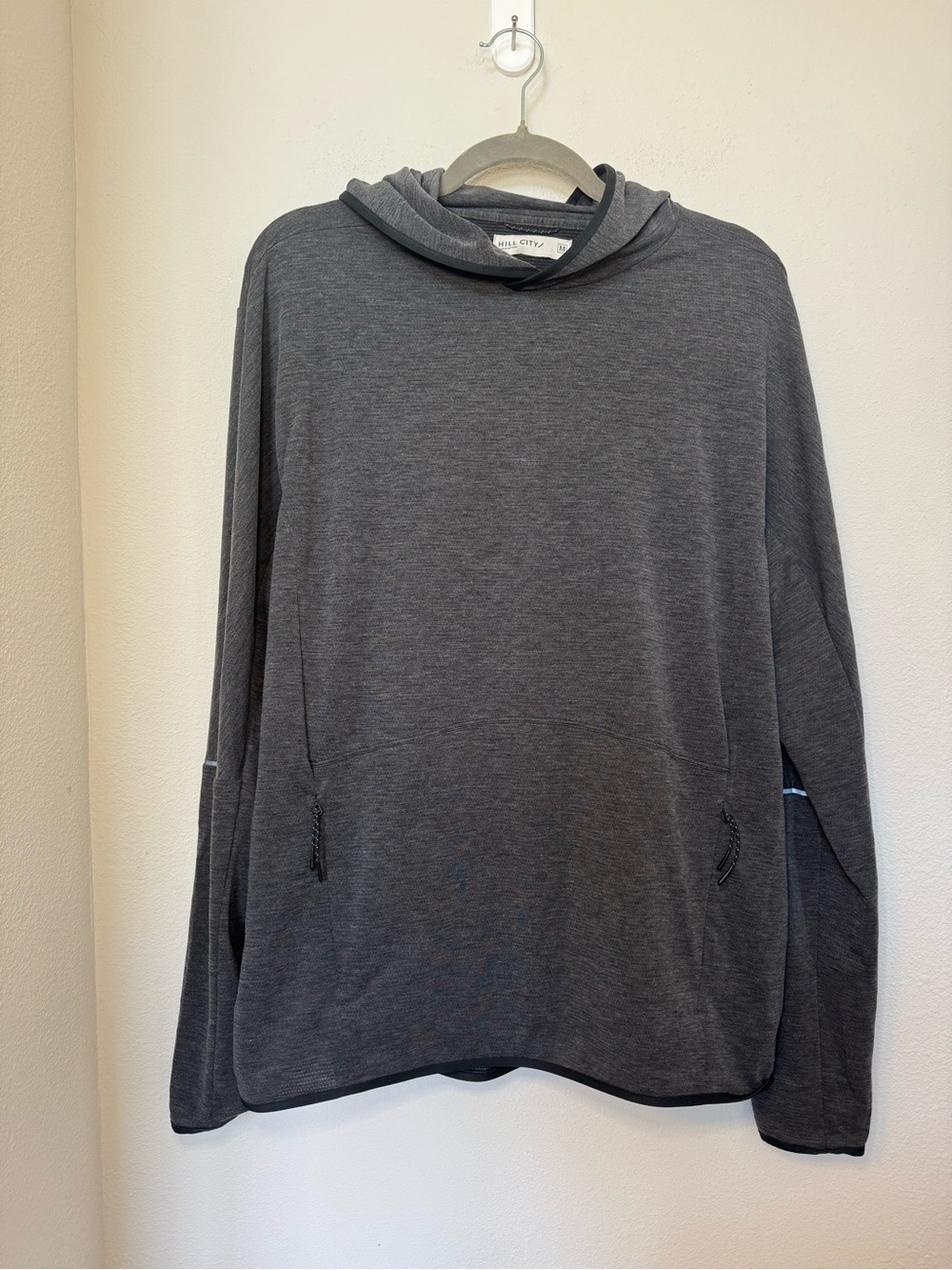 Men’s Hill City performance hoodie